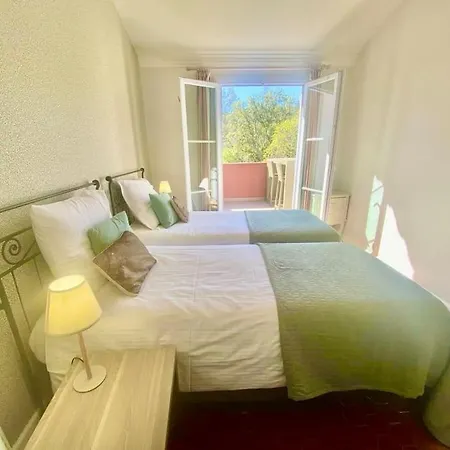 Les Restanques Maison 9 Pins 3 * Grimaud